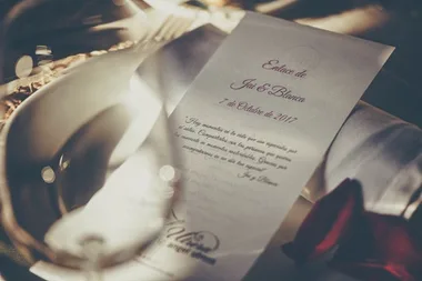 Online Wedding Invitations: 7 Best Wedding Invitation Makers
