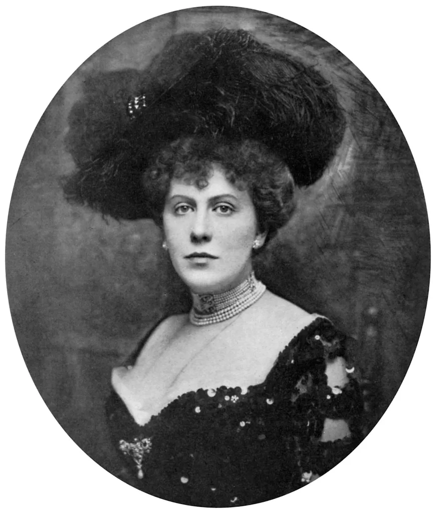 Alice Keppel, the most famous mistress of King Edward VII and the great-grandmother of Camilla, Duchess of Cornwall