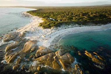 Tasmanian holidays: Walking the Bay of Fires
