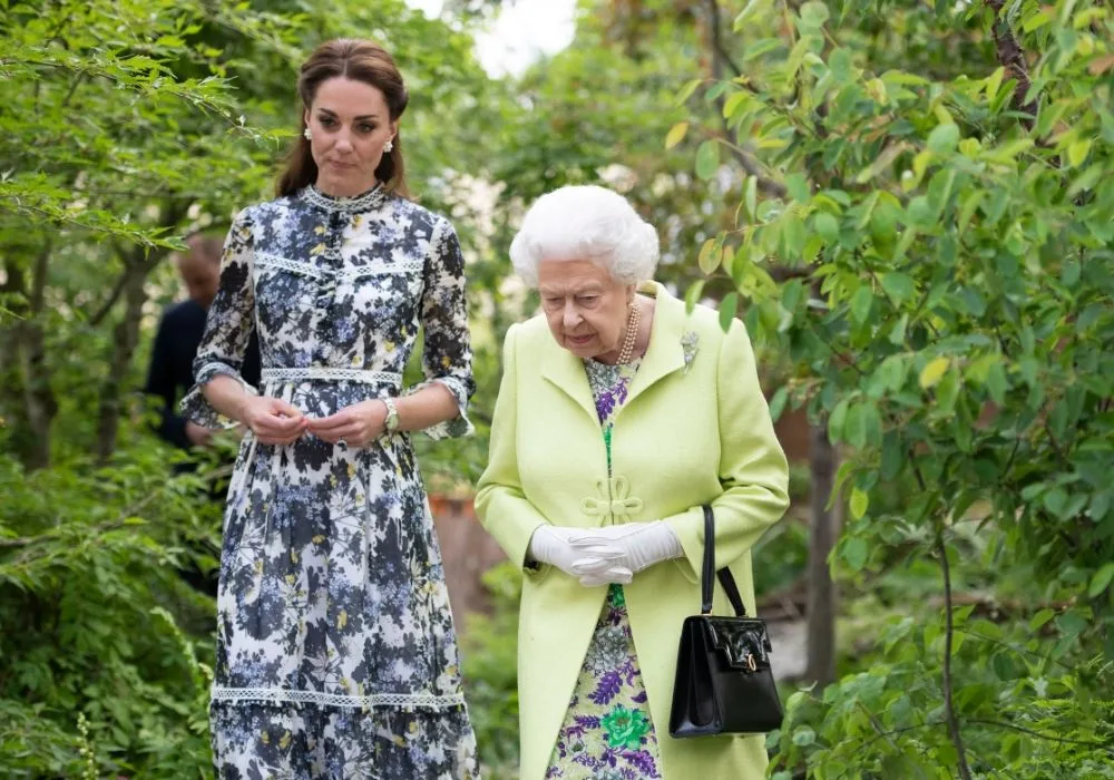 queen elizabeth and kate