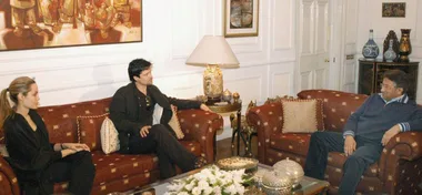 Angelina Jolie And Brad Pit meeting with Pakistani president