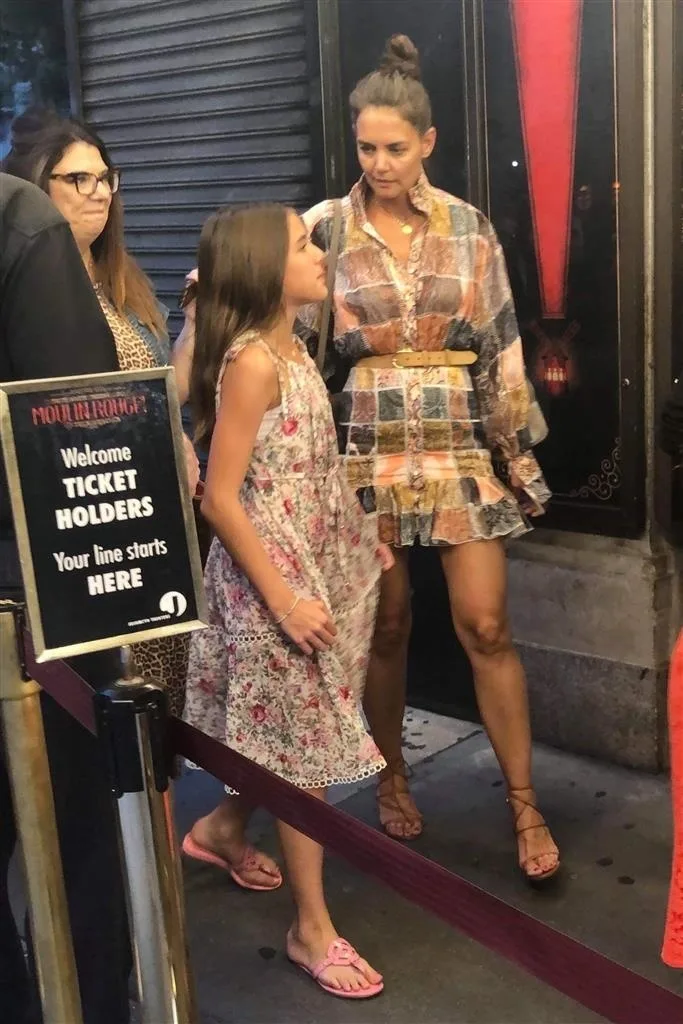 katie holmes and suri