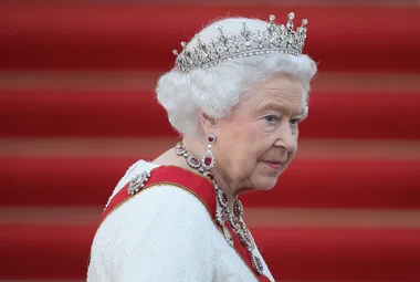 Shock royal news: Queen’s abdication