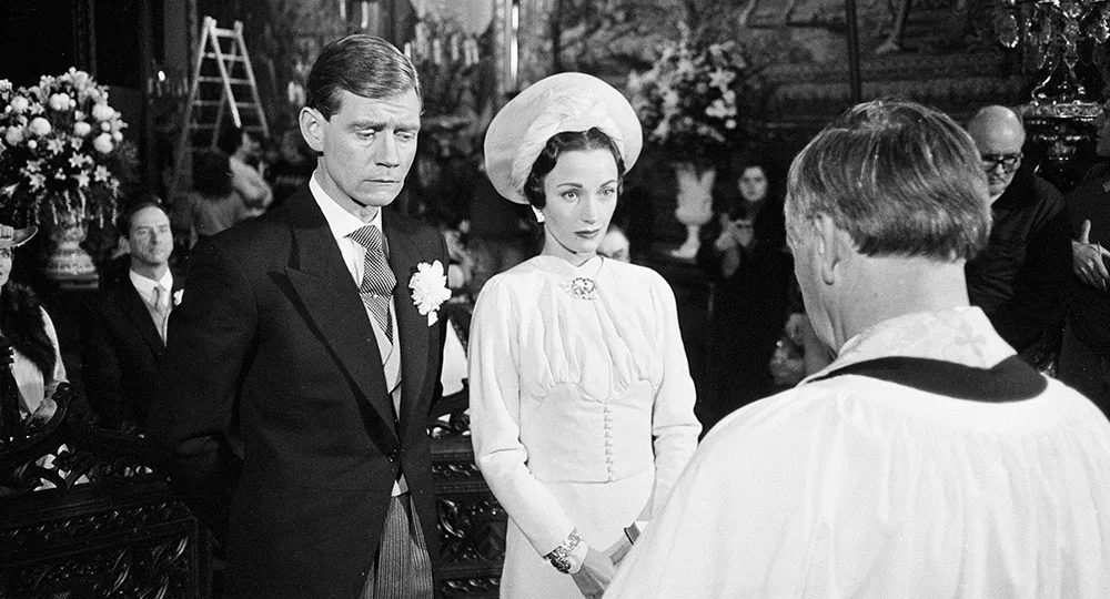 Prince Edward VIII abdicated to marry his lover Wallis Simpson in December 1936