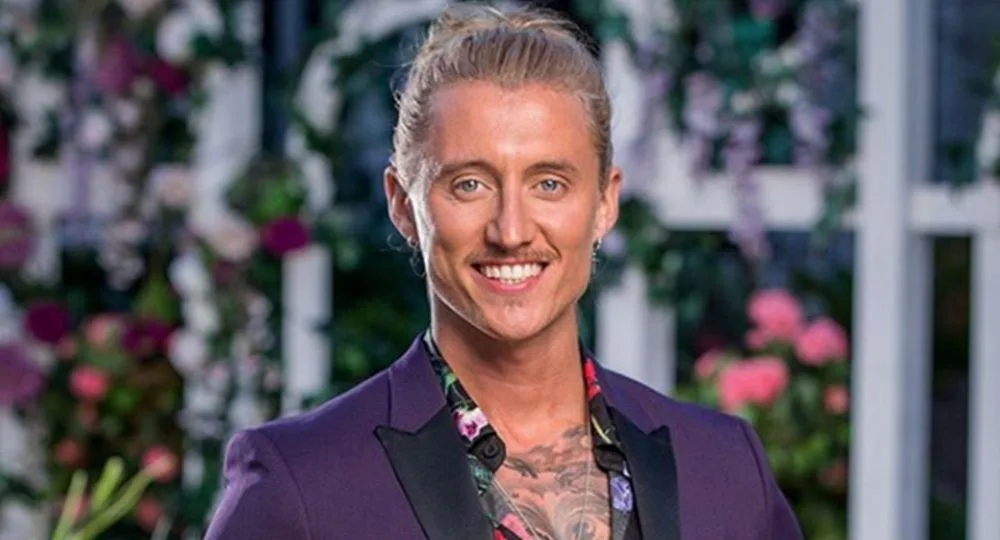 Fans of The Bachelorette want him to be the next Bachelor