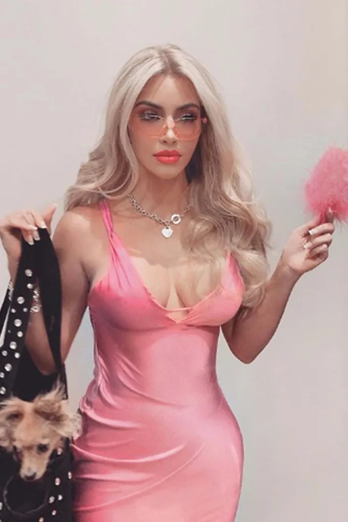 Kim Kardashian dresses up as Elle Woods from Legally Blonde