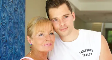 Playing for Keeps star tells: “Paula Duncan is my showbiz Mum”