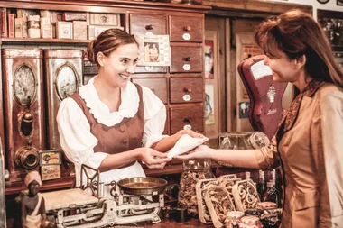 5 Antique Shops In Sydney That Will Take You Back In Time