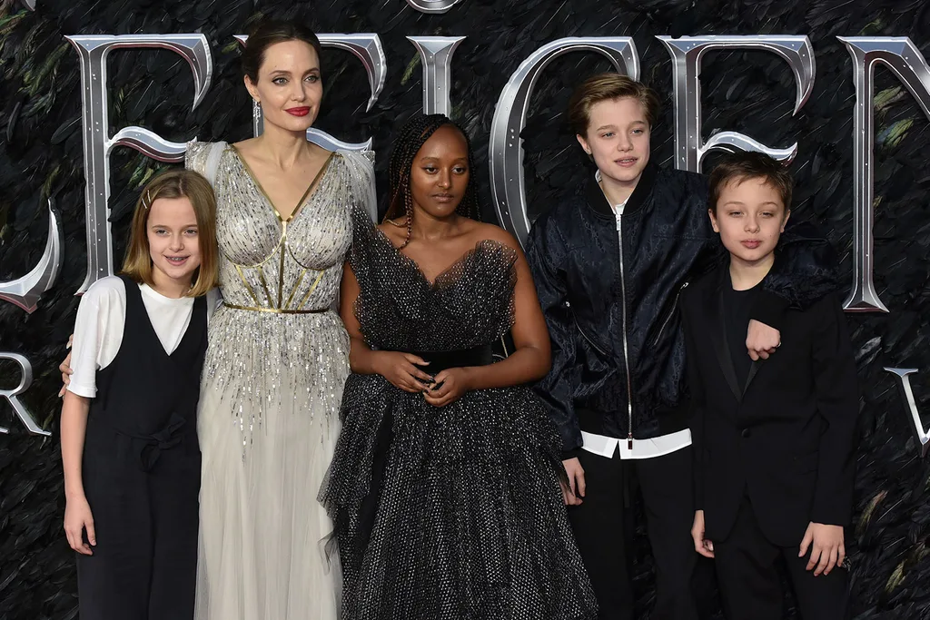 Angelina Jolie Shiloh Brad Pitt