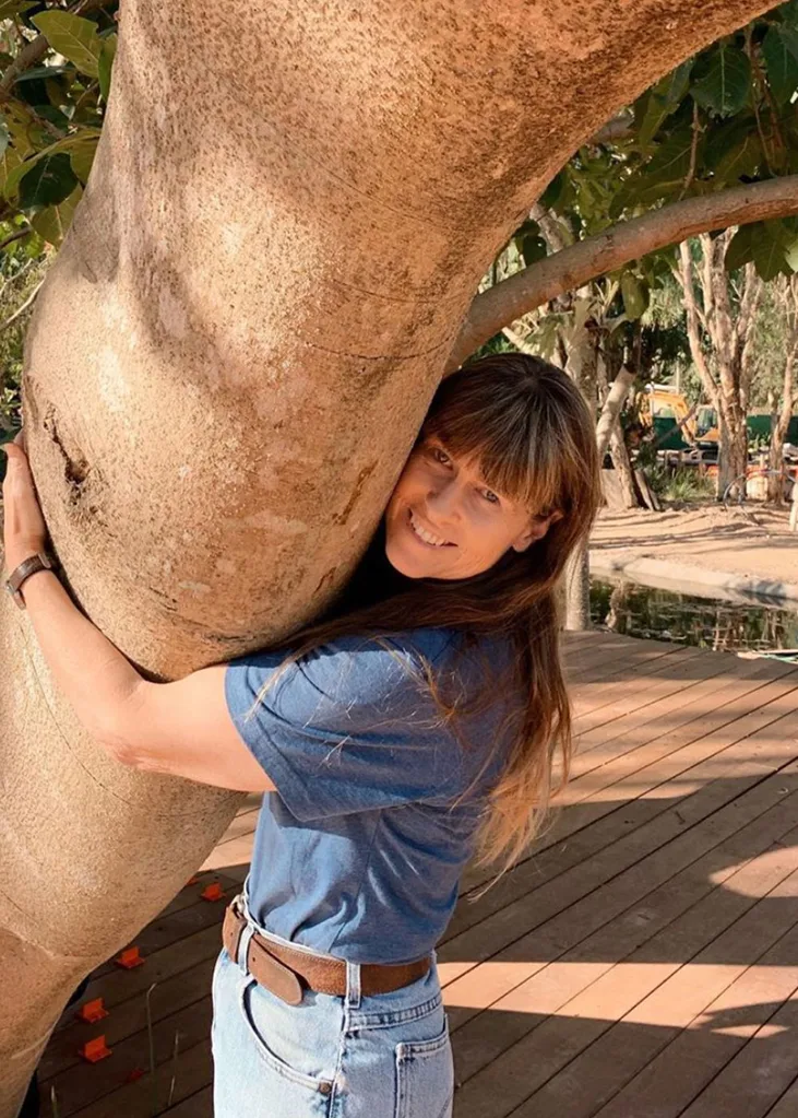 Bindi Irwin Terri