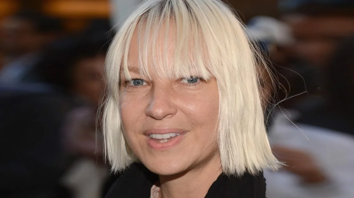 Aussie singer Sia secretly gives birth to third child | New Idea
