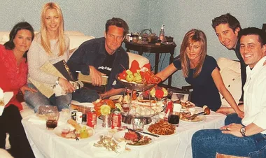 Courtney Cox shares picture of the Friends cast’s ‘final supper’