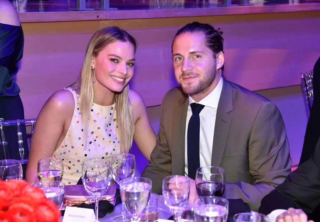 Margot Robbie Tom