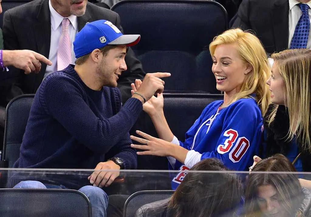 Margot Robbie Tom