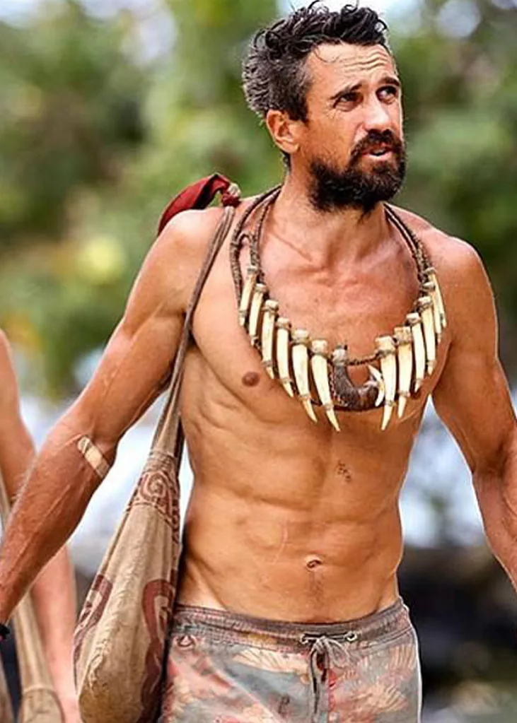 Lee Carseldine with his shirt off on Survivor