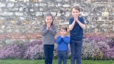 Prince George, Charlotte and Louis applaud COVID-19 heath workers
