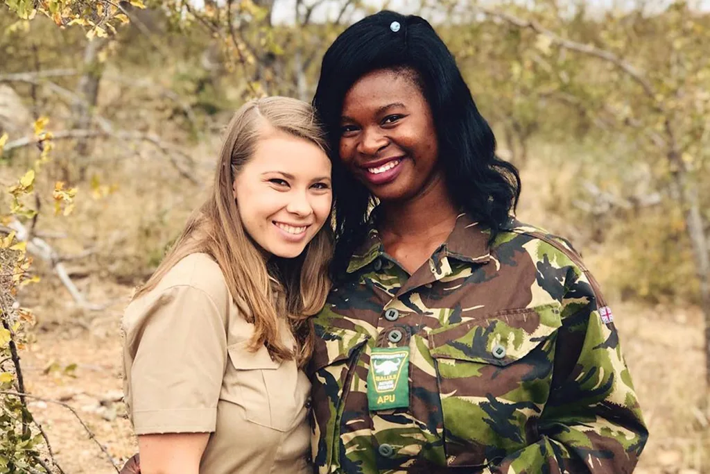 Bindi Irwin Black Mambas