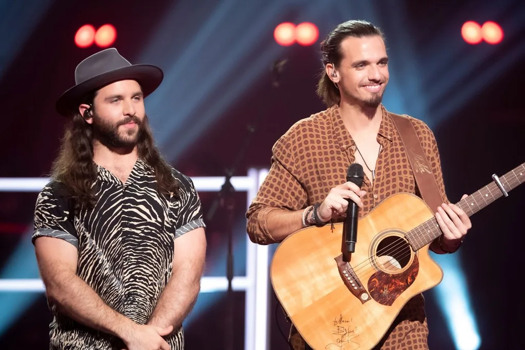 The Voice Alex and Mason