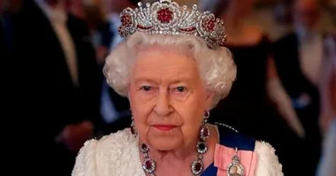 Royal shock: Queen’s tiara stolen!