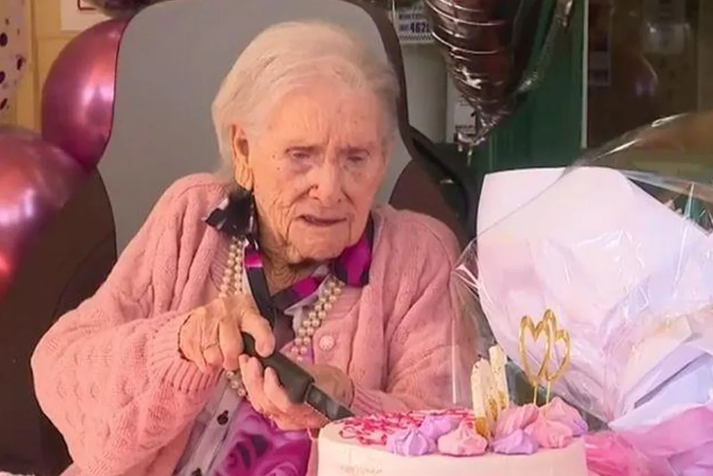 Home and Away oldest fan Daphne