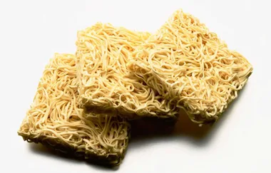 How this mum stole $4500 of groceries through self-service checkouts using instant noodles