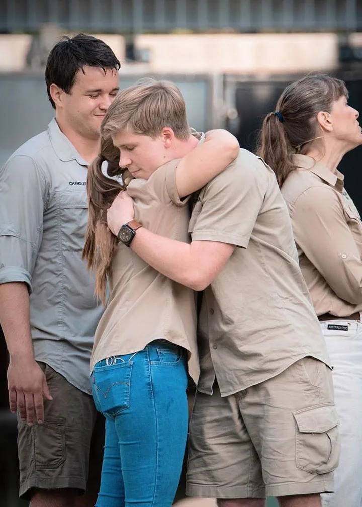 Bindi Irwin brother Robert emotional message