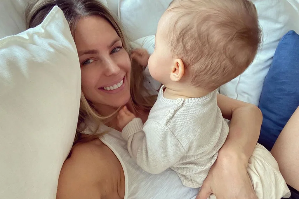 Jennifer Hawkins baby Frankie Violet