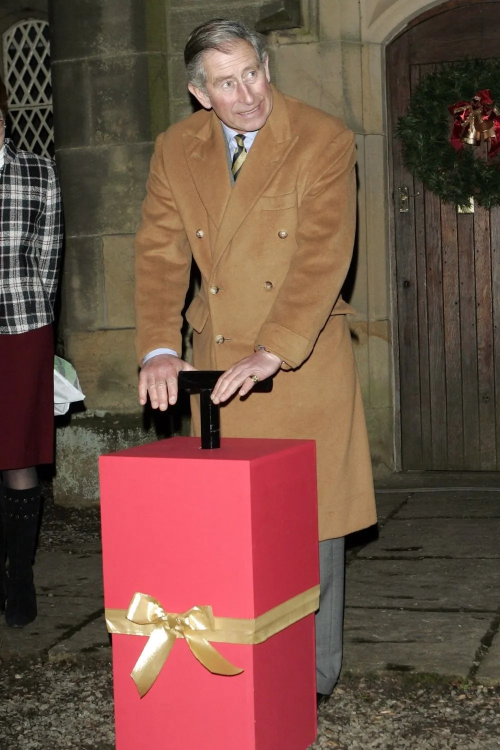 prince charles switching on christmas lights