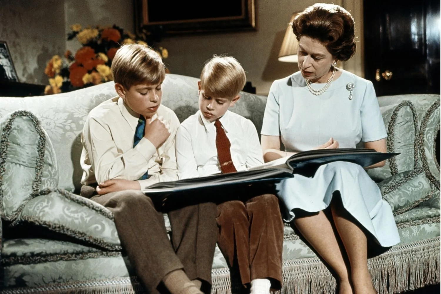 queen, prince andrew and edward