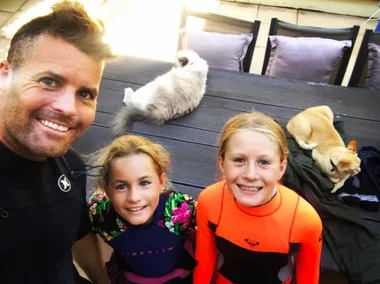 Pete Evans shows what he gives his kids for breakfast