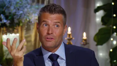 Pete Evans warns women about impersonator