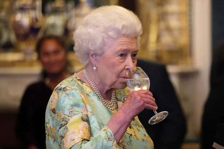 queen elizabeth