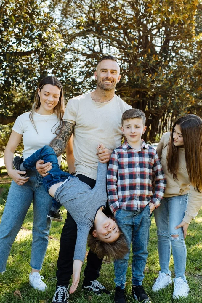 Commando family