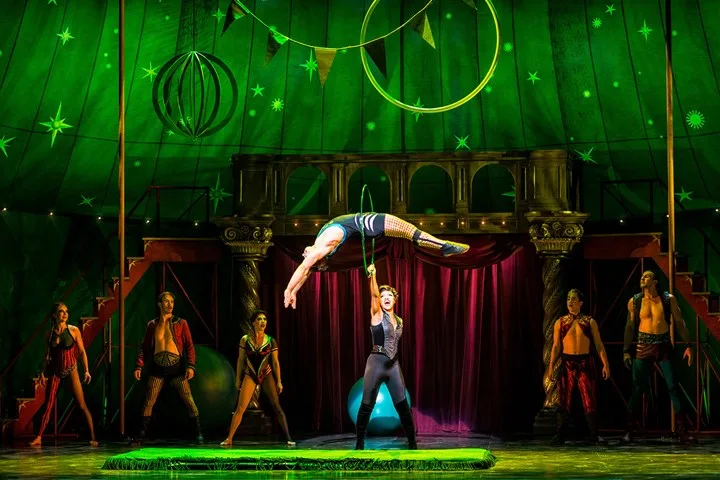 Kerri-Anne Kennerley Pippin fall