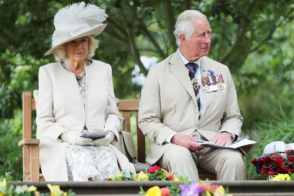 Prince Charles staff quit