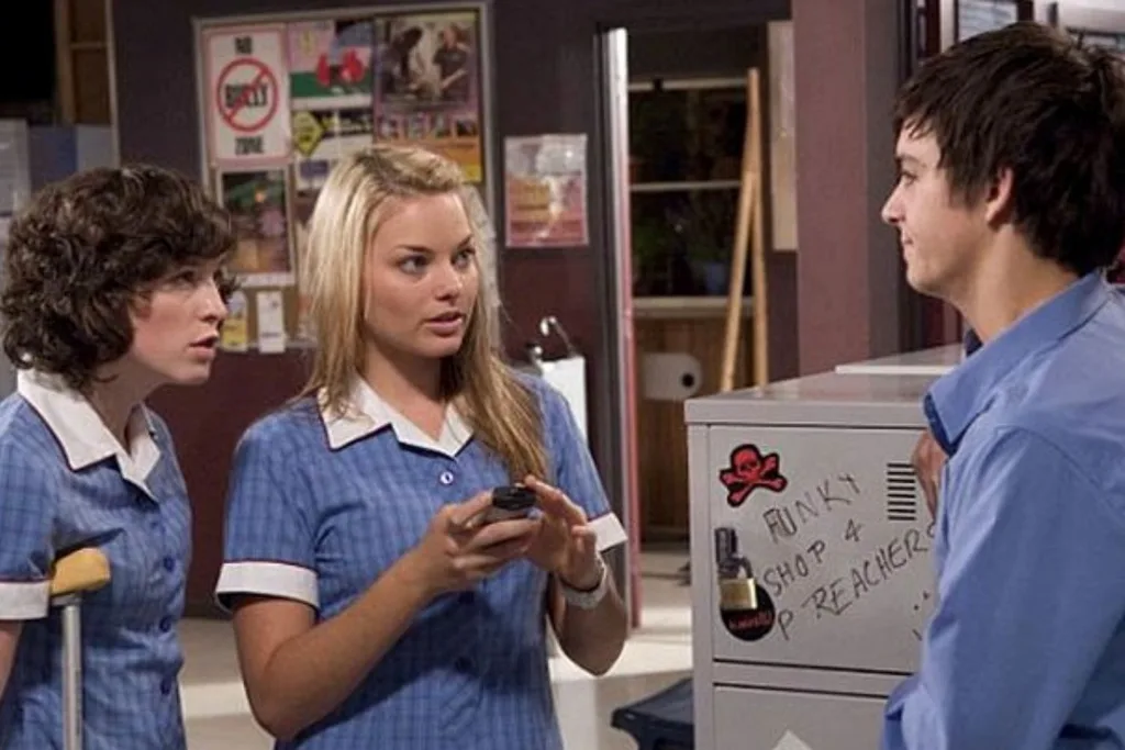 Margot Robbie Neighbours