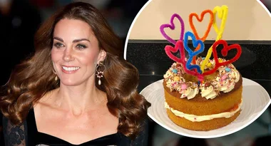 Cambridge kids surprise Kate with adorable Mother’s Day cake!