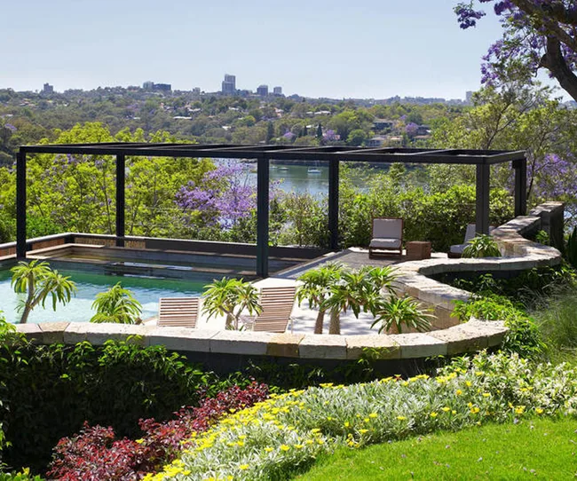 Cates-luxury-poolside-garden