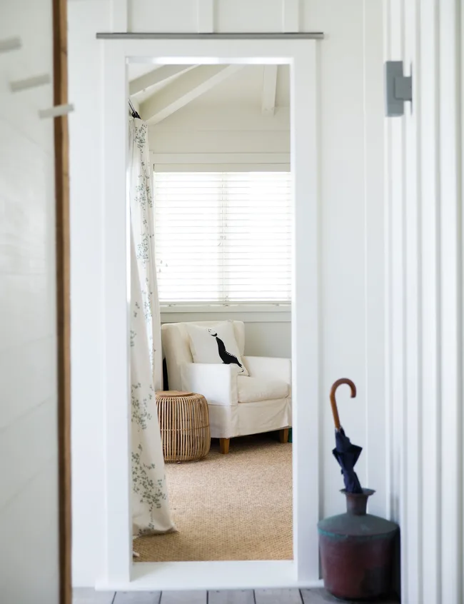 Hoki print curtains, sisal flooring