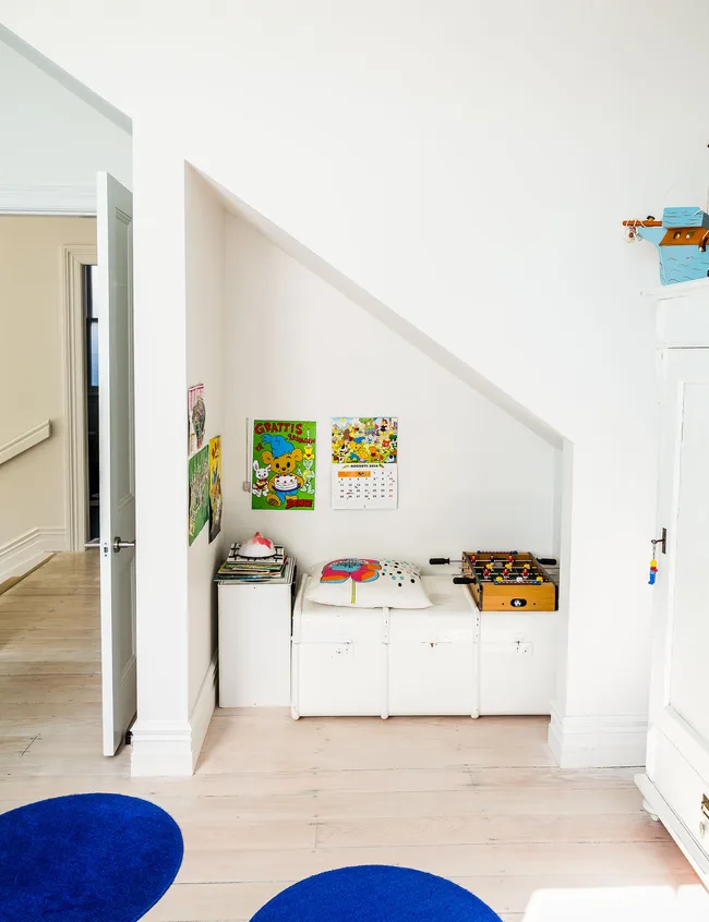 alcove in kids room