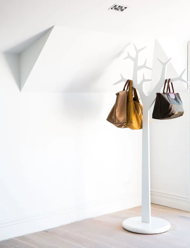 White tree coat stand