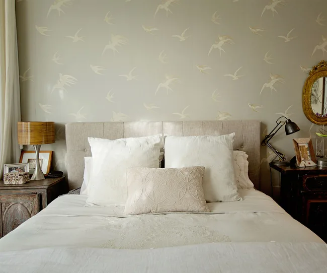 Swallows wallpaper, main bedroom