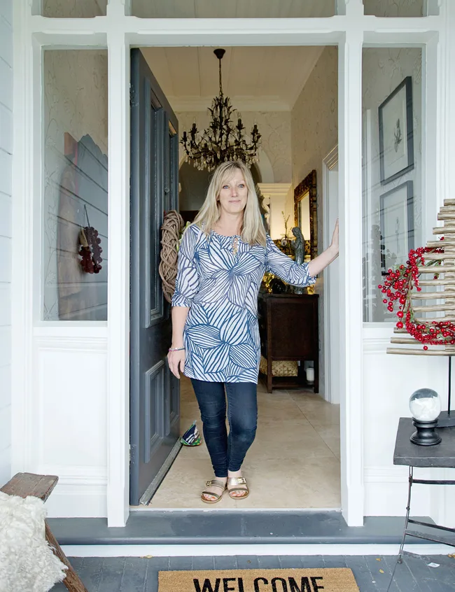 Sandy Cubitt, Dunedin, Christmas, home feature, villa
