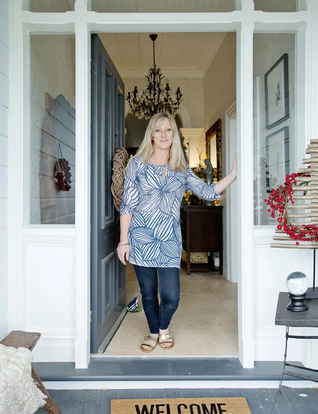 Sandy Cubitt, Dunedin, Christmas, home feature, villa