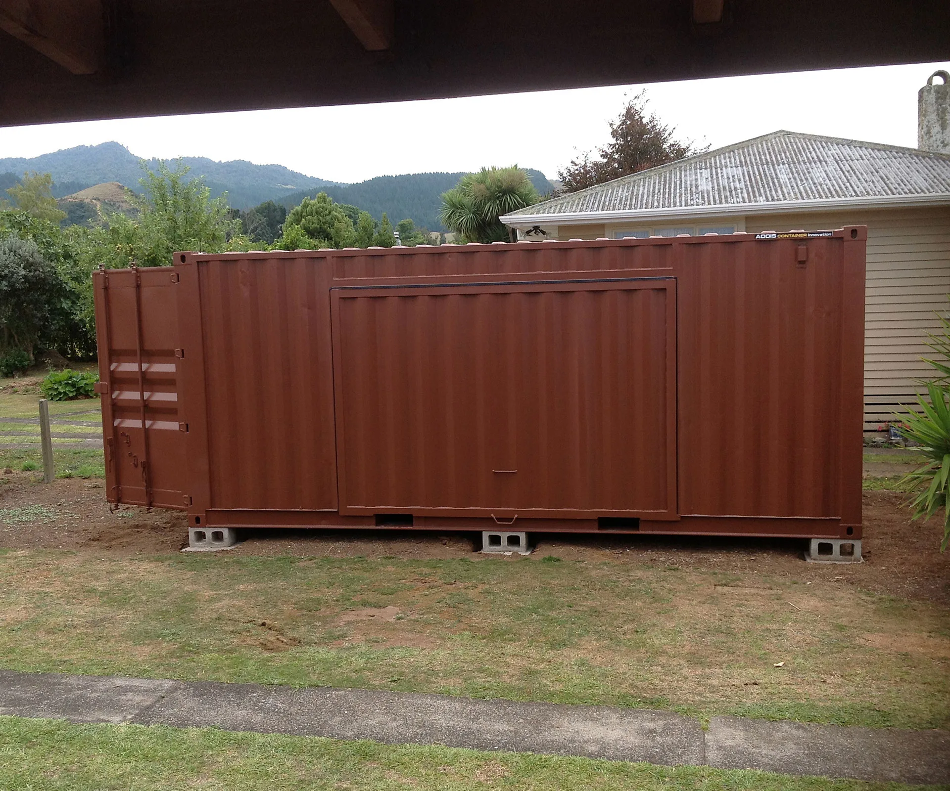 The container before its makeover.