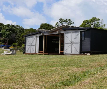 5 simple and eco-friendly ways you can live off your land