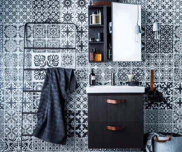 A stylist’s colourful family abode