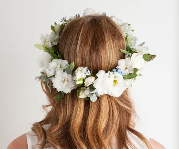 How to make a floral crown