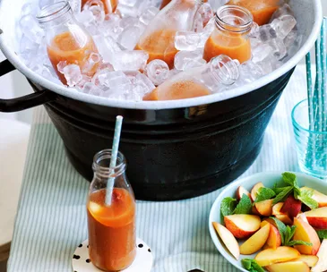 How to serve great wedding food on a small budget