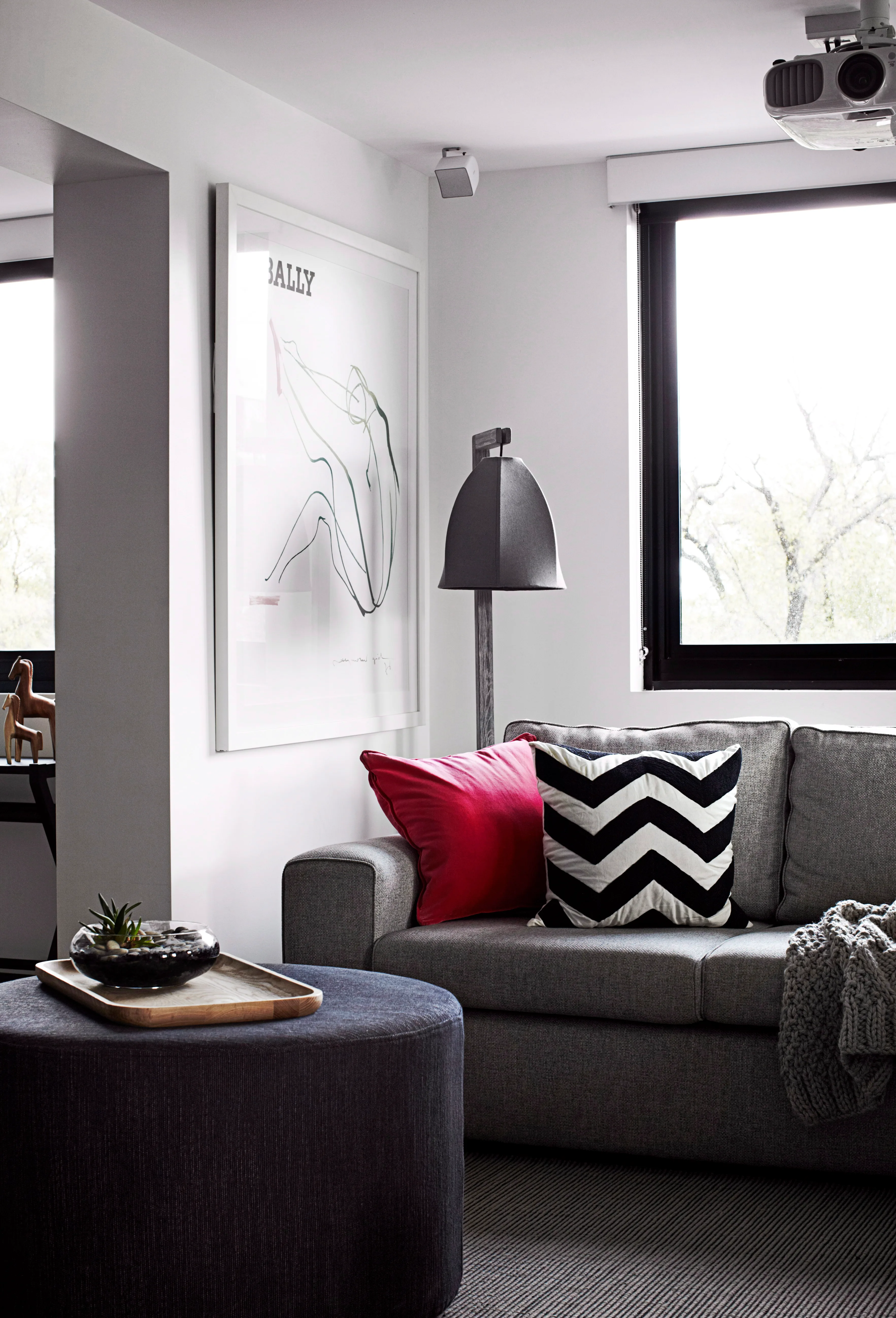 “Experimenting with colours to define spaces is good, but having one accent colour that can tie all the spaces together makes everything flow,” says Bec.